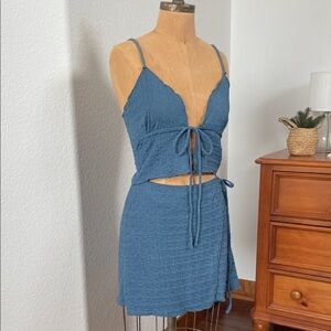 Pull&Bear Textured Blue Skirt and Top Set with Ties